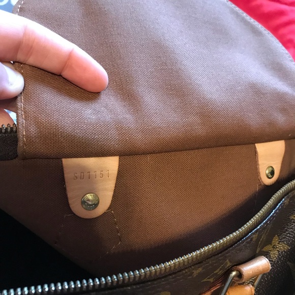 AUTHENTIC LV shoulder bag monogram 30 - Picture 6 of 8